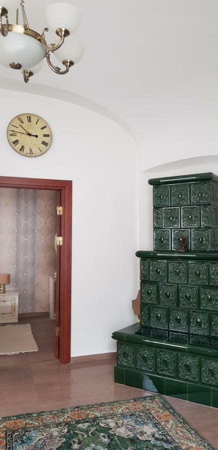 My-Lord Luxapartman Eger Exterior photo
